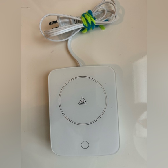 White mug warmer with auto shut off - Picture 1 of 3